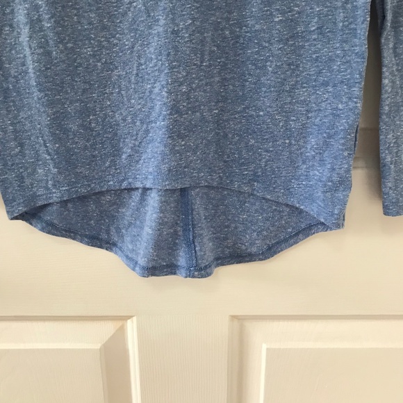 Old Navy long sleeve blue flecked relaxed Tee in Girls Size 8 (Big Kids) - Picture 3 of 14